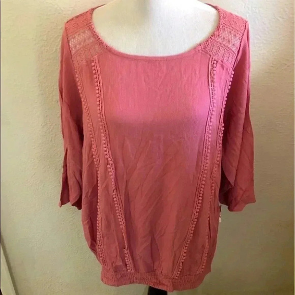 Lane Bryant NWT Dusky Pink Long Sleeve Rayon Lace Top Blouse Shirt Round Neck - Picture 1 of 8